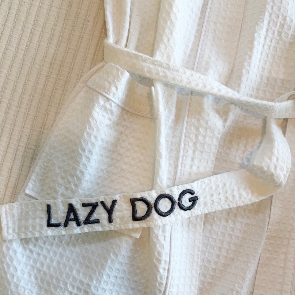 White Cotton French Bulldog Embroidered Robe by Calla Angel New York - Picture 8 of 9